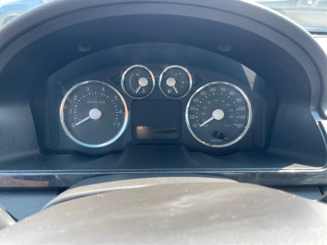 2007 Mercury Montego Premier (1MEHM42167G) with an Duratec 3L V-6 DOHC engine, located at 1230 East Main St, Xenia, OH, 45385, (937) 908-9800, 39.688026, -83.910172 - **Experience Comfort and Style with the 2007 Mercury Montego - Perfect for Your Next Adventure!**<br /> <br /> Are you ready to elevate your daily commute or embark on a weekend getaway? The 2007 Mercury Montego, available at Advantage Car and Credit in Xenia, OH, is designed to meet your lifestyle - Photo#14