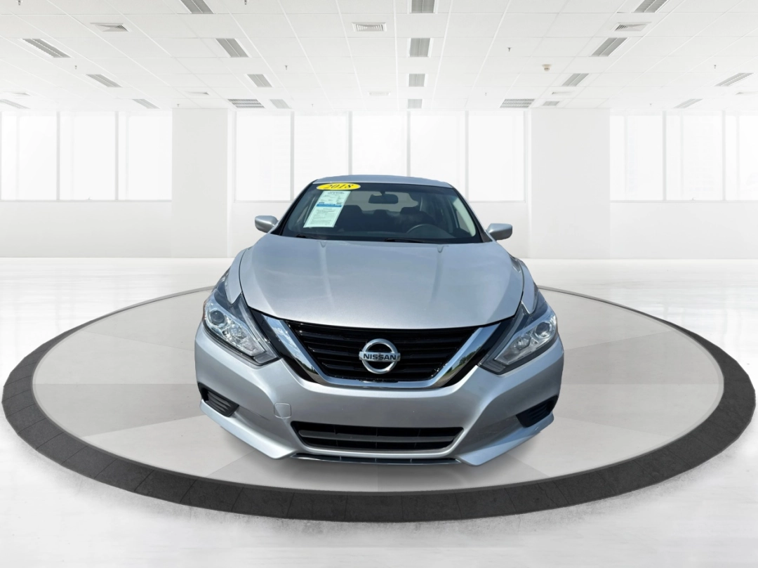 2018 Nissan Altima 2.5 S (1N4AL3AP5JC) with an 2.5L I-4 DOHC engine, located at 1230 East Main St, Xenia, OH, 45385, (937) 908-9800, 39.688026, -83.910172 - Are you searching for a reliable sedan that combines comfort, affordability, and style? Look no further than this 2018 Nissan Altima 2.5 S, available now at Advantage Car and Credit in Fairborn, OH. Perfect for commuting to work or making family outings more enjoyable, this sleek vehicle is designed - Photo#7